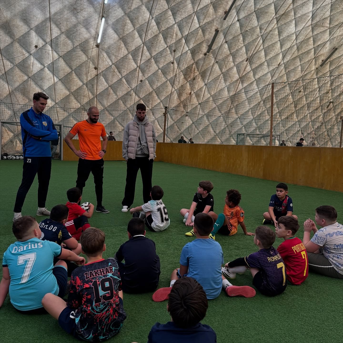 kinder-fussballtraining-wien-technik-uebungen